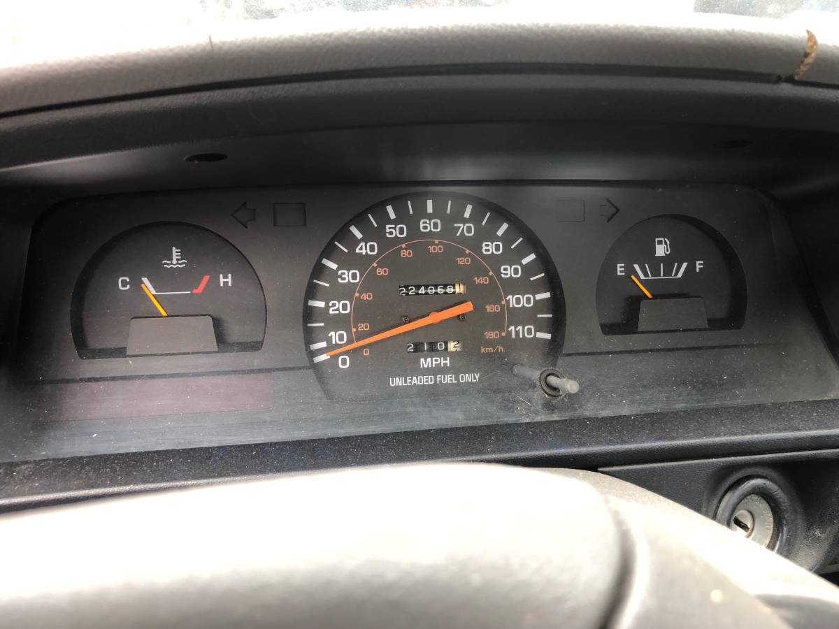 Toyota-dlx-4x4-1989-10