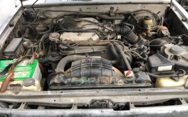 Toyota-dlx-4x4-1989-13