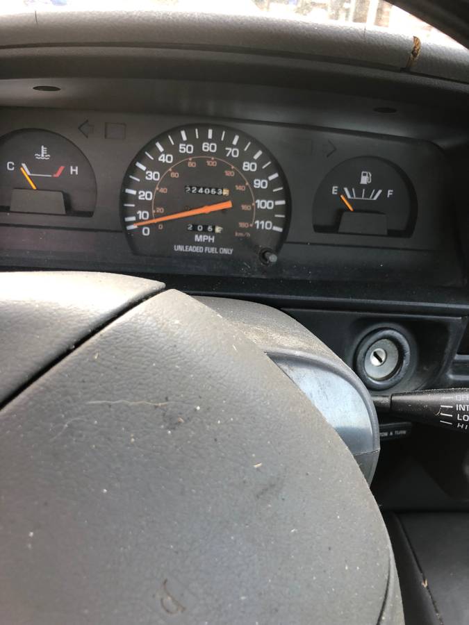 Toyota-dlx-4x4-1989