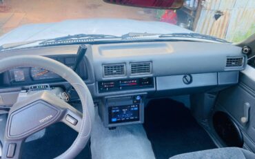 Toyota-dually-1987-white-18