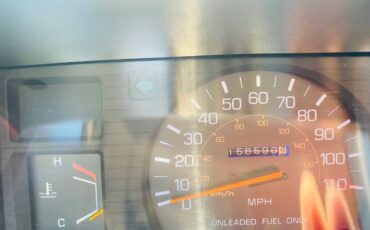 Toyota-dually-1987-white-42