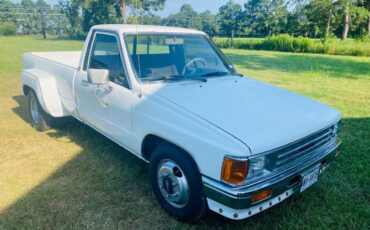 Toyota-dually-1987-white-8