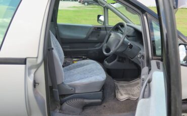 Toyota-estima-previa-1992-grey-10