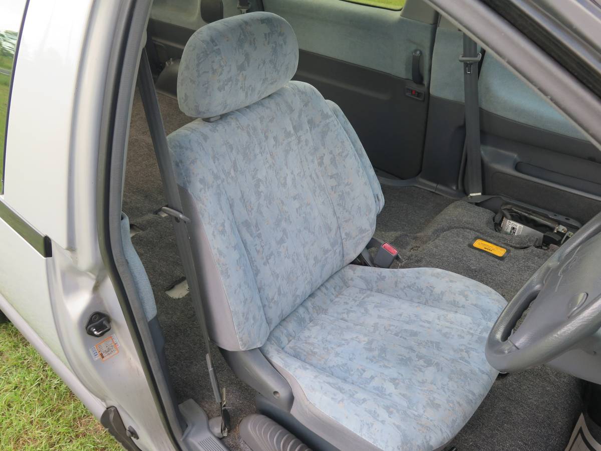 Toyota-estima-previa-1992-grey-11
