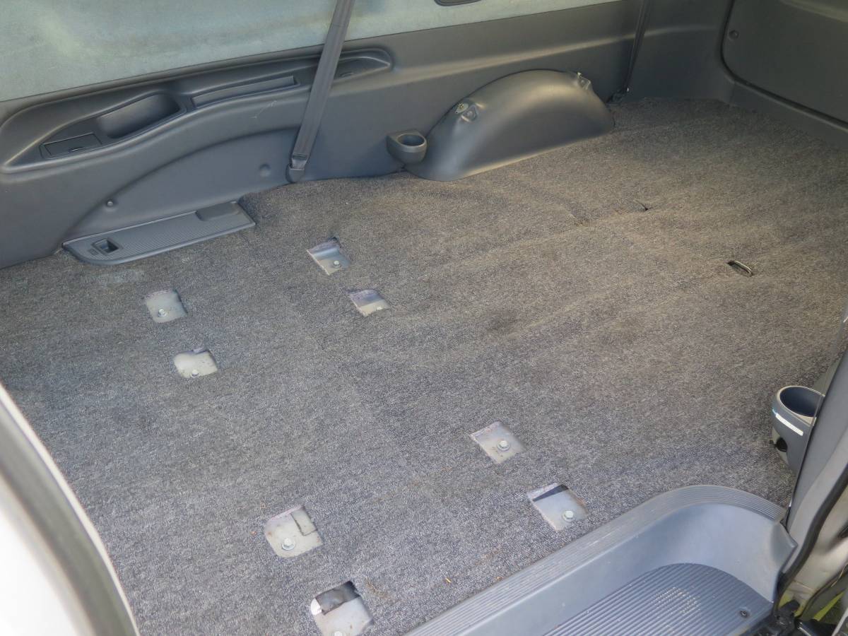 Toyota-estima-previa-1992-grey-13