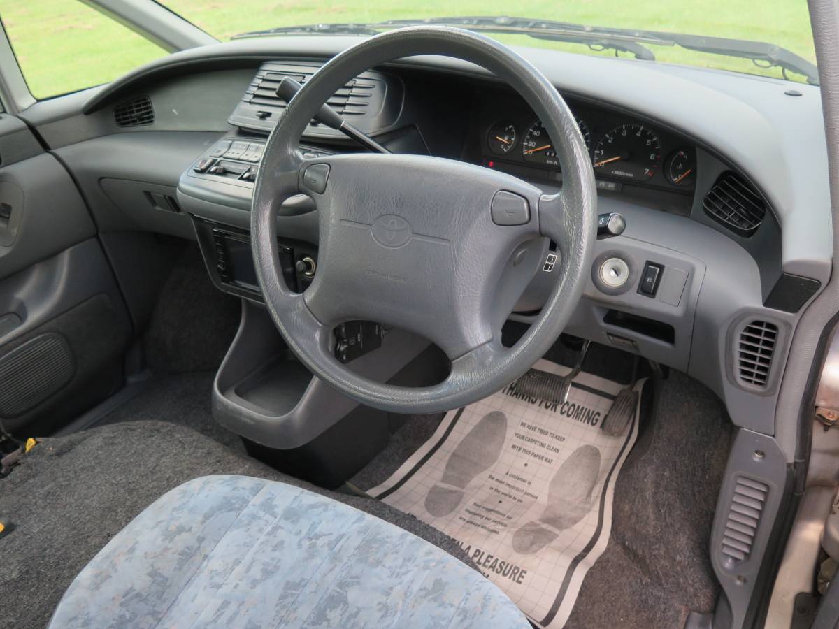 Toyota-estima-previa-1992-grey-14
