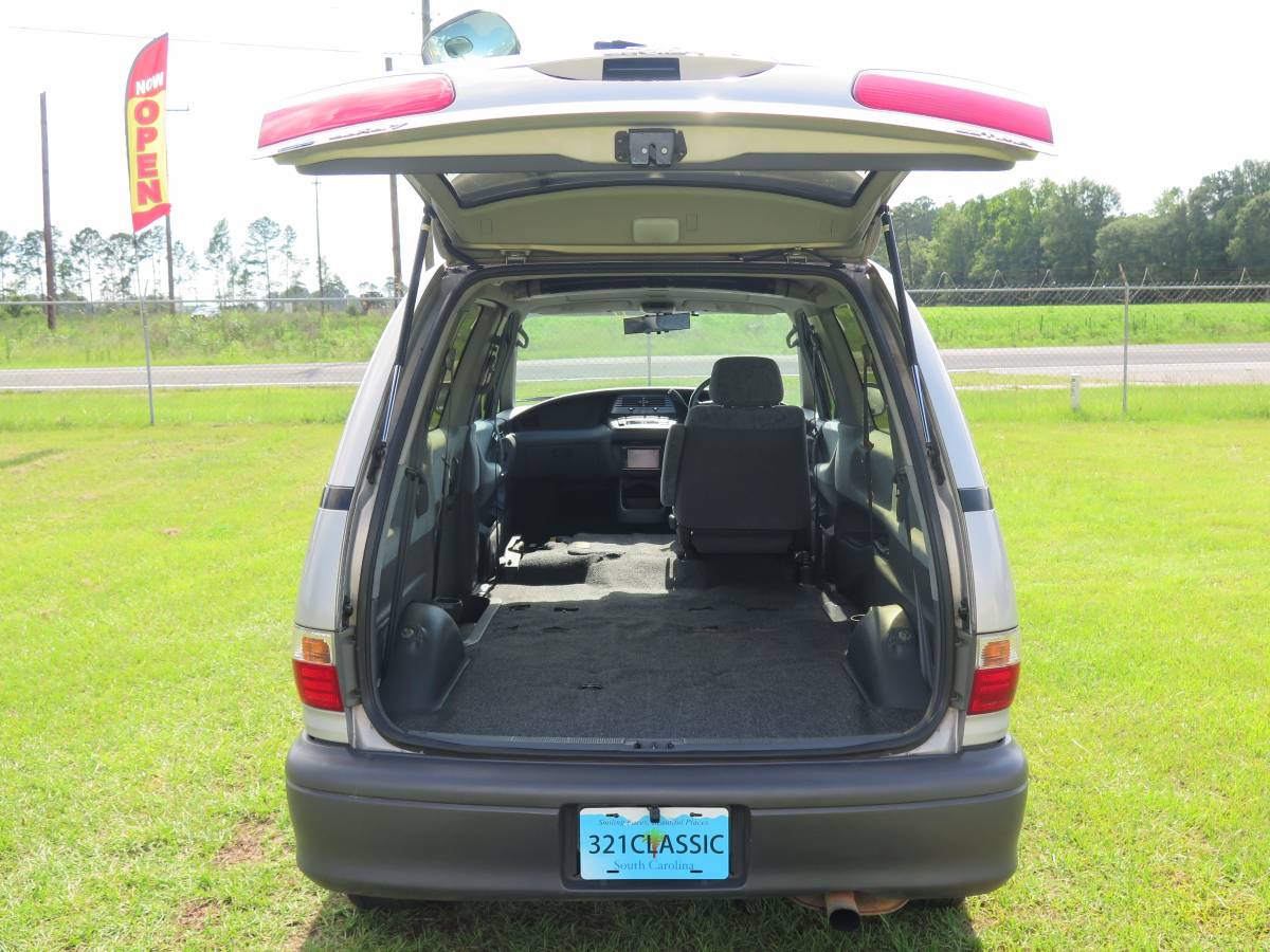 Toyota-estima-previa-1992-grey-20