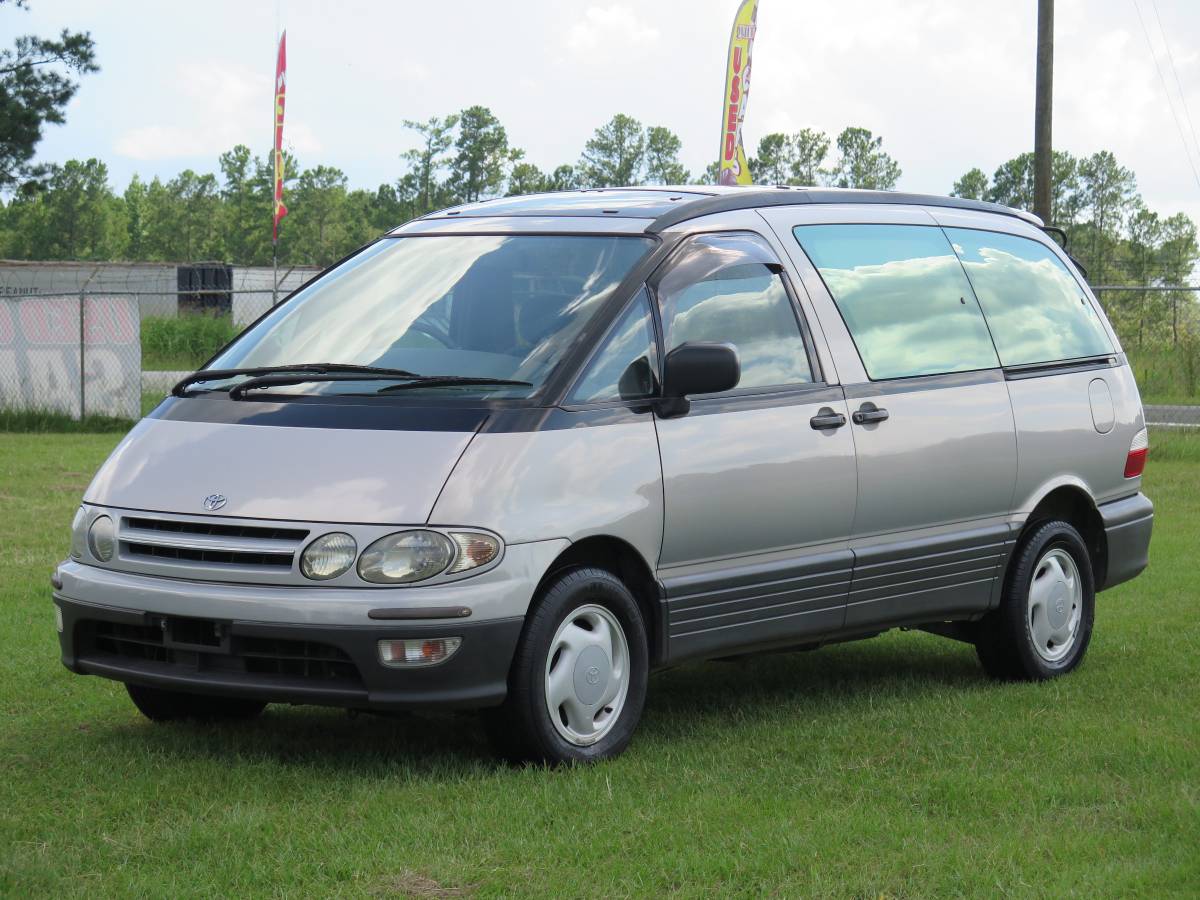 Toyota-estima-previa-1992-grey-3
