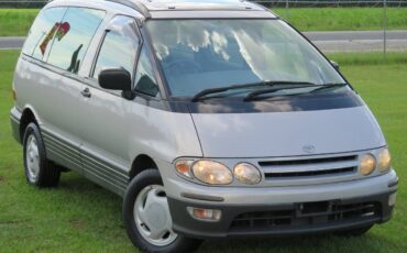 Toyota-estima-previa-1992-grey