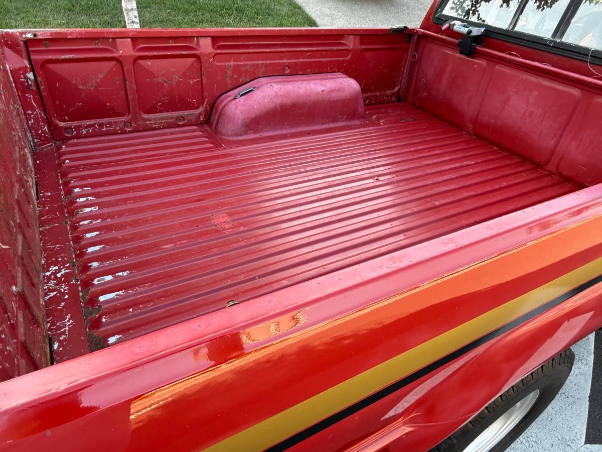 Toyota-ext-cab-22r-4x4-1986-red-5