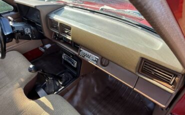 Toyota-extended-cab-4x4-1986-red-2