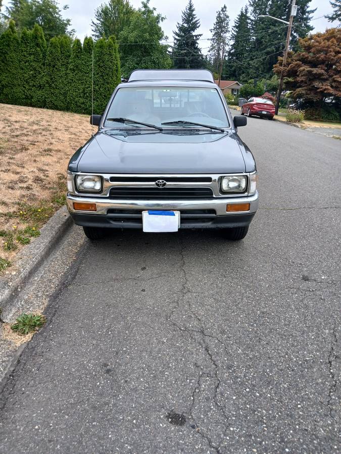 Toyota-extra-cab-pickup-1992-grey-1