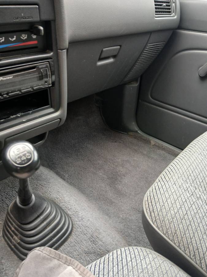 Toyota-extra-cab-pickup-1992-grey-12