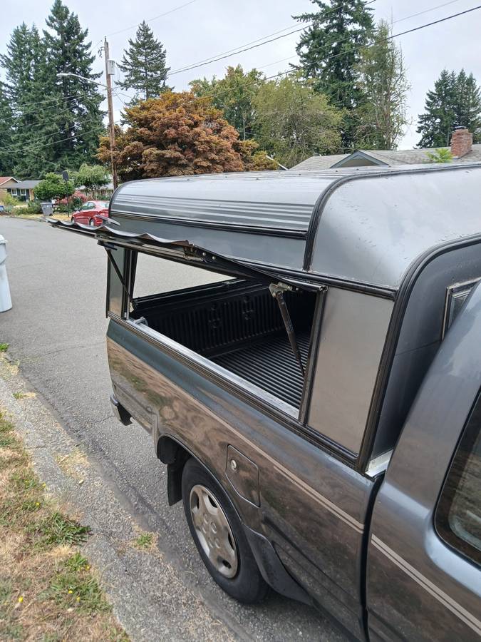 Toyota-extra-cab-pickup-1992-grey-5
