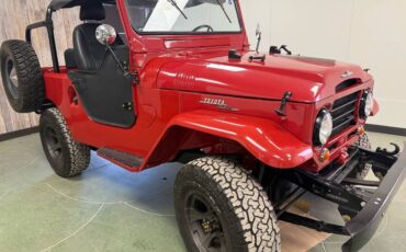 Toyota-fj-25-land-cruiser-1959-red-1
