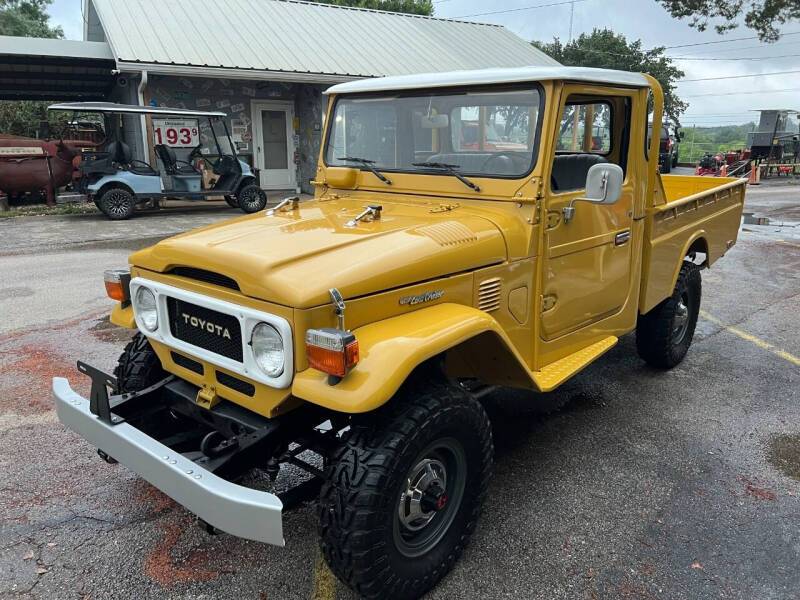 Toyota-fj-cruiser-1982-10
