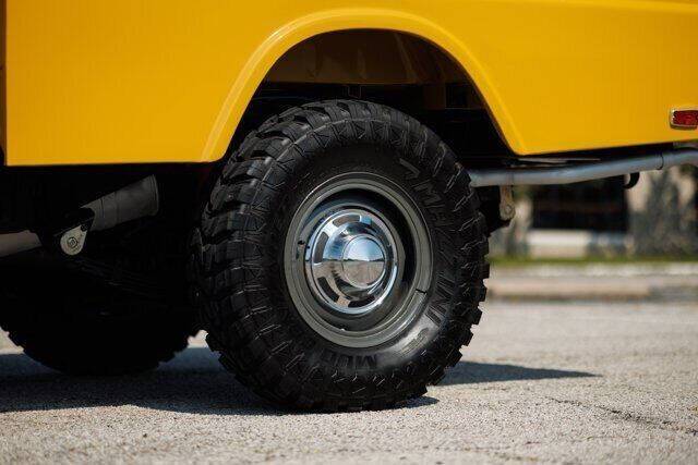 Toyota-fj-cruiser-1982-3