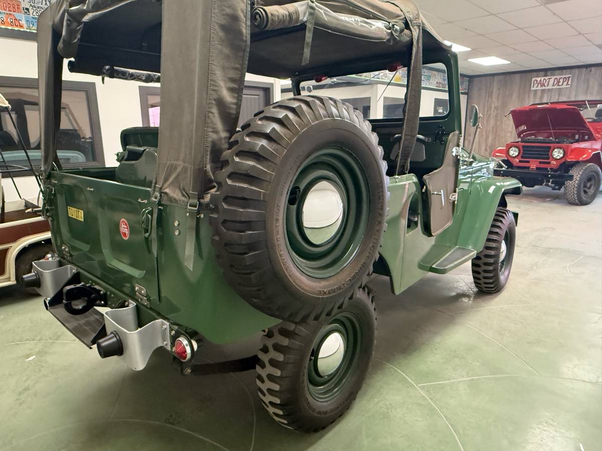 Toyota-fj25-land-cruiser-1960-green-2