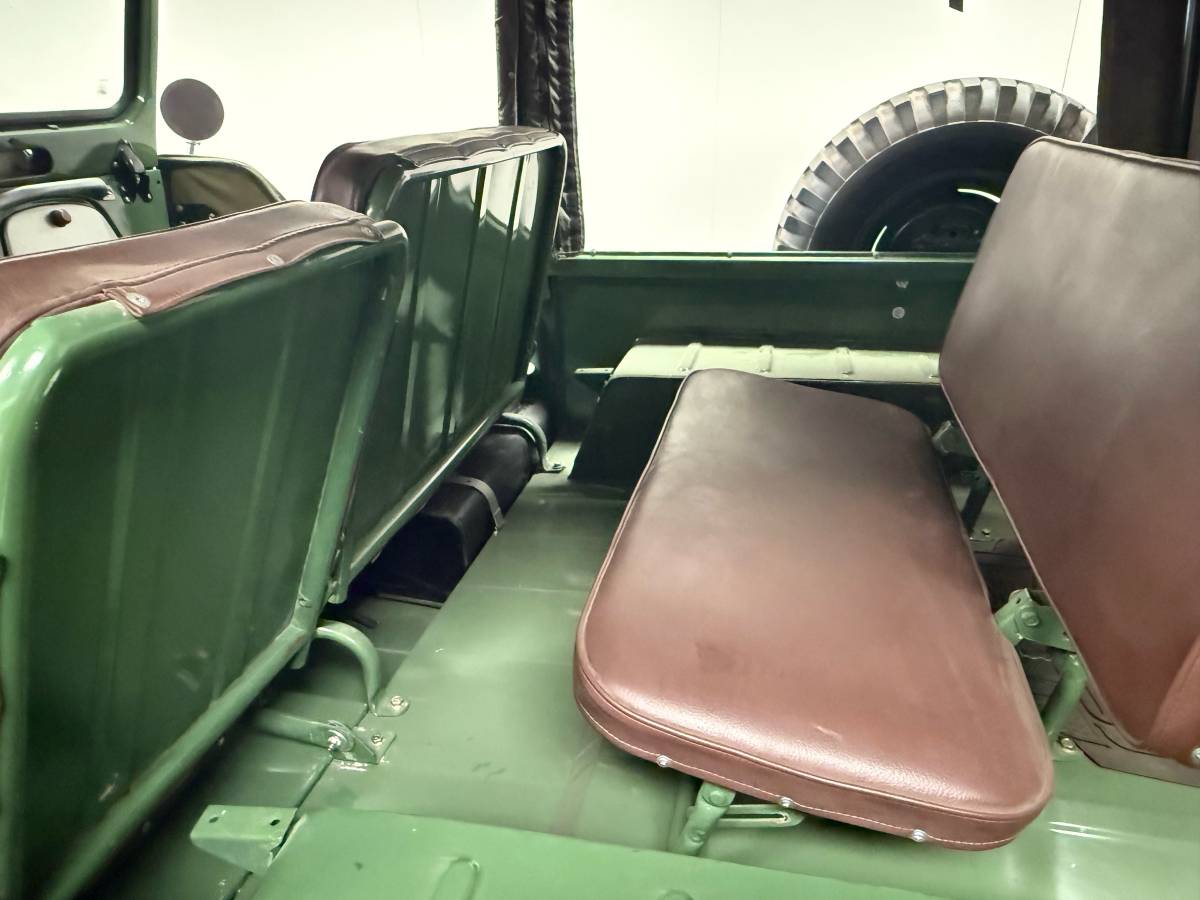 Toyota-fj25-land-cruiser-1960-green-5