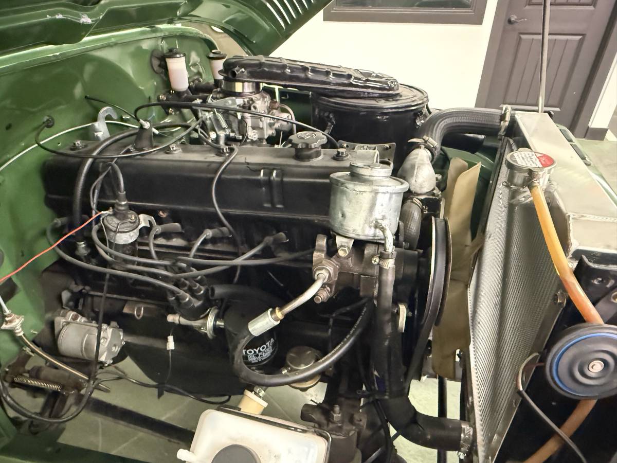 Toyota-fj25-land-cruiser-1960-green-8