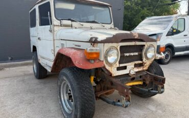 Toyota-fj40-1976-20