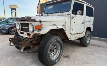 Toyota-fj40-1976-4