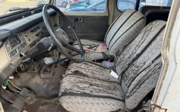 Toyota-fj40-1976-5