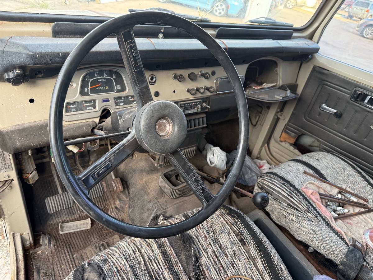 Toyota-fj40-1976-7