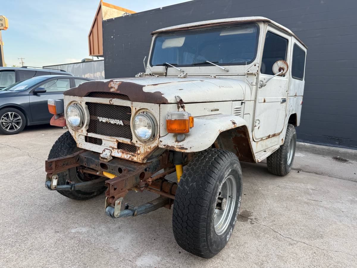 Toyota-fj40-1976
