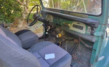 Toyota-fj40-1978-green-1