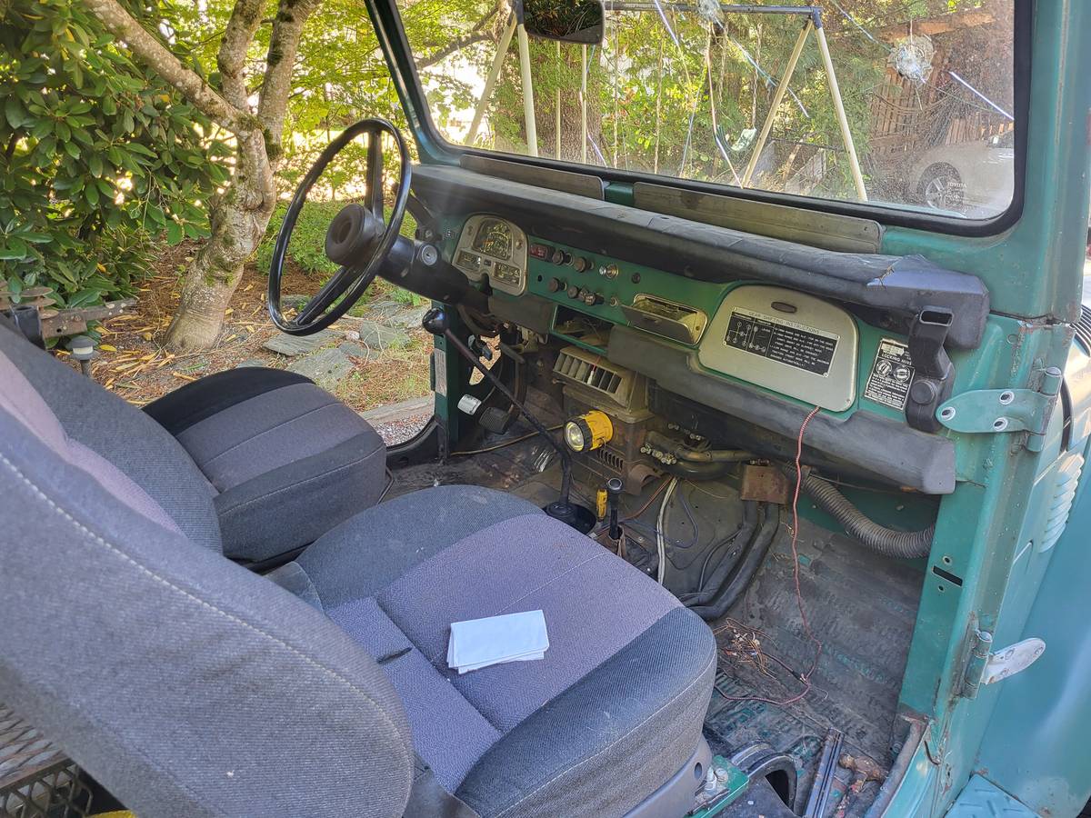 Toyota-fj40-1978-green-1