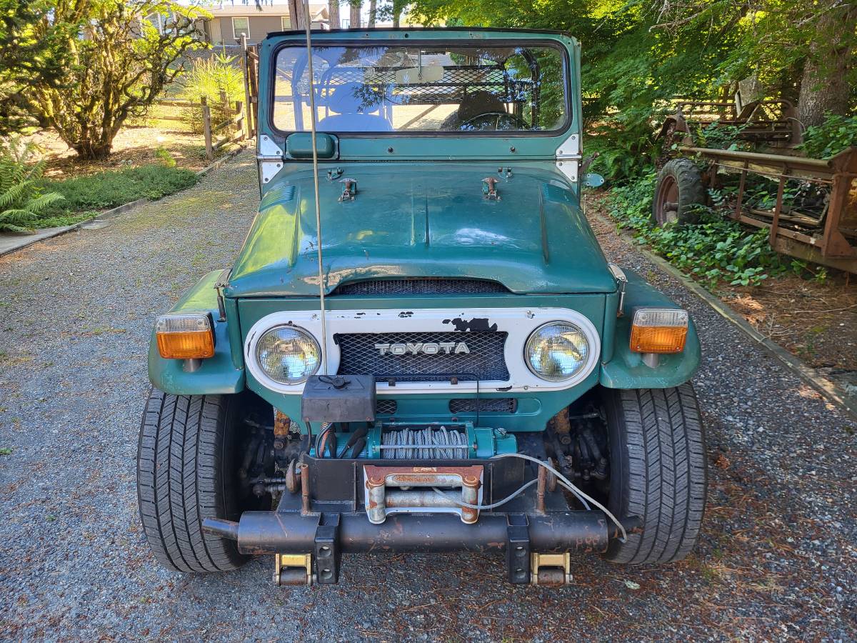Toyota-fj40-1978-green-16