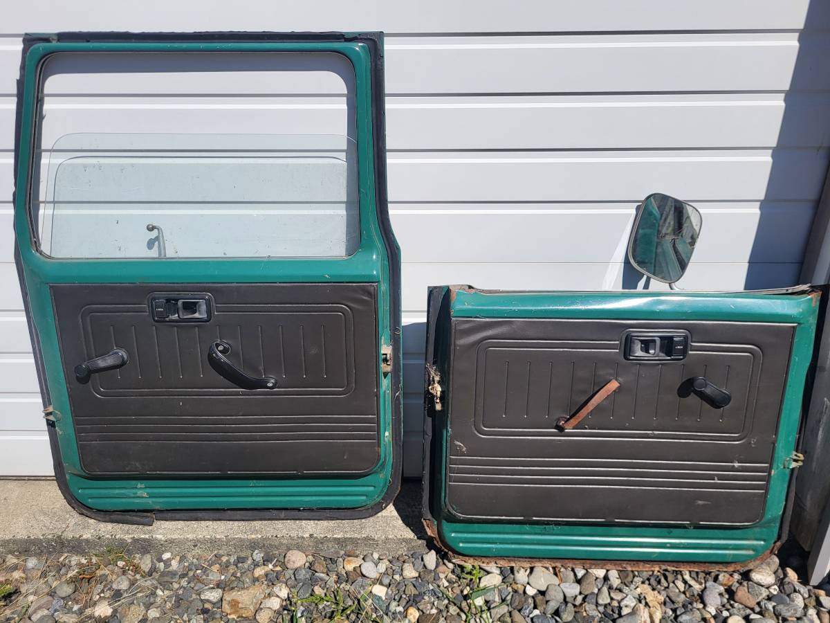 Toyota-fj40-1978-green-9