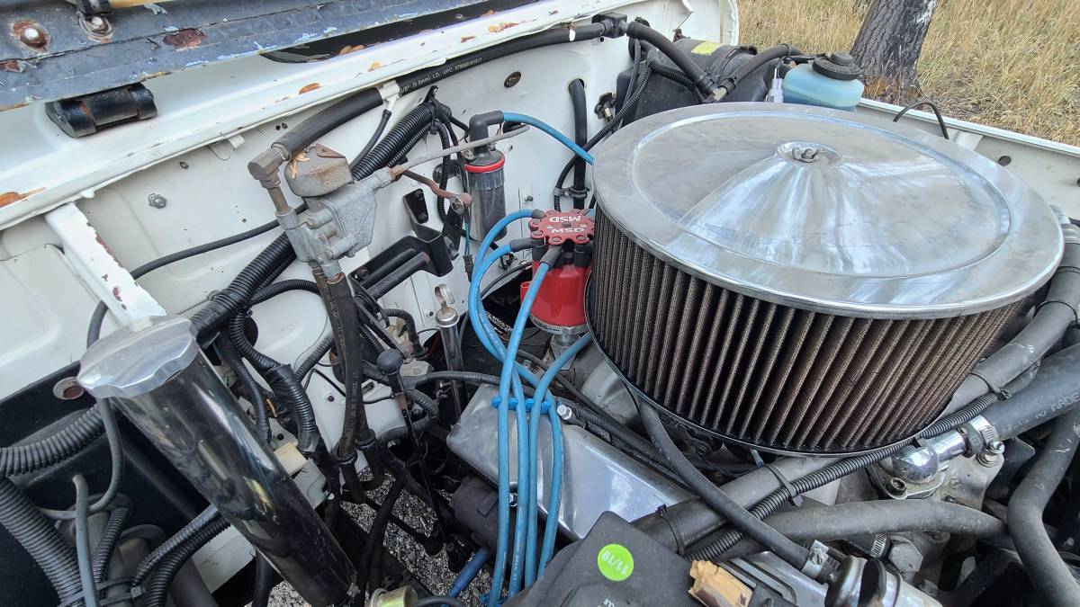 Toyota-fj40-landcruiser-1970-white-11