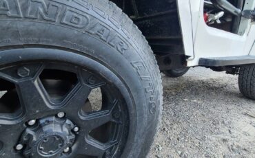 Toyota-fj40-landcruiser-1970-white-14