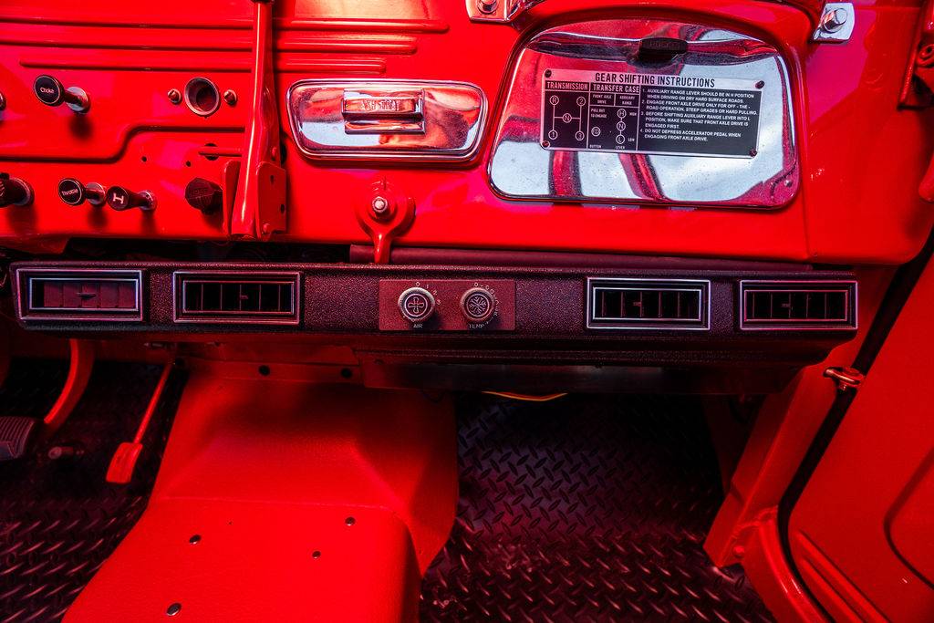 Toyota-fj45-1965-8