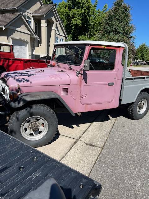 Toyota-fj45-pickup-1977-1