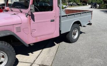Toyota-fj45-pickup-1977