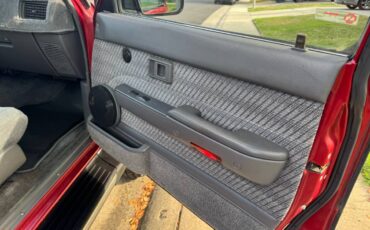 Toyota-forerunner-sr5-4x4-1993-red-11