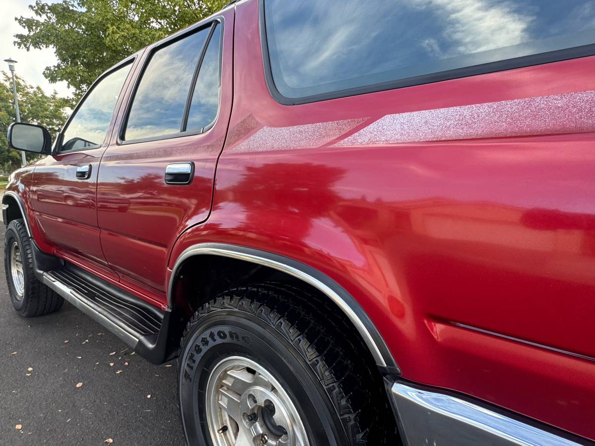 Toyota-forerunner-sr5-4x4-1993-red-3