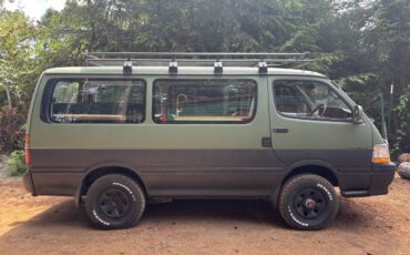 Toyota-hiace-camper-van-motorhom-diesel-1992-black-16