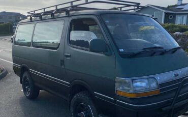 Toyota-hiace-camper-van-motorhom-diesel-1992-black-3