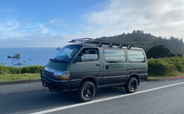 Toyota-hiace-camper-van-motorhom-diesel-1992-black