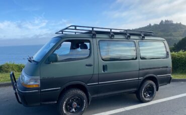 Toyota-hiace-camper-van-motorhom-diesel-1992-black-4