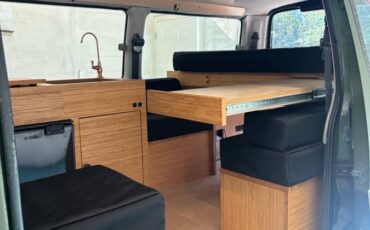 Toyota-hiace-camper-van-motorhom-diesel-1992-black-8