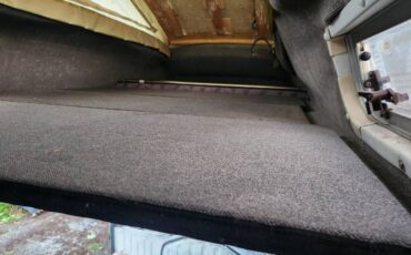 Toyota-hiace-diesel-1992-white-4