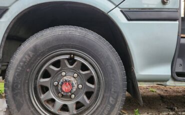 Toyota-hiace-diesel-1992-white-6