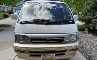 Toyota-hiace-super-custom-limited-diesel-1994-white-2