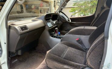 Toyota-hiace-super-custom-limited-diesel-1994-white-6