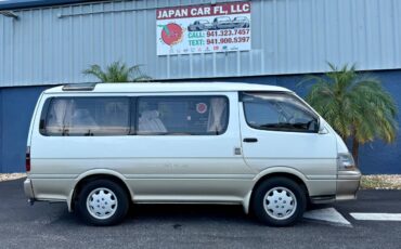 Toyota-hiace-van-diesel-1993-white-12